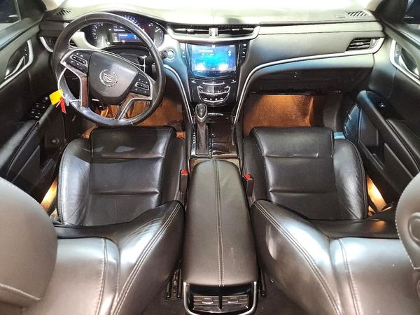 2013 CADILLAC XTS Base