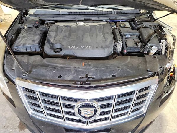 2013 CADILLAC XTS Base