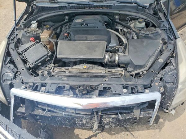 2014 CADILLAC ATS Luxury — Engine bay