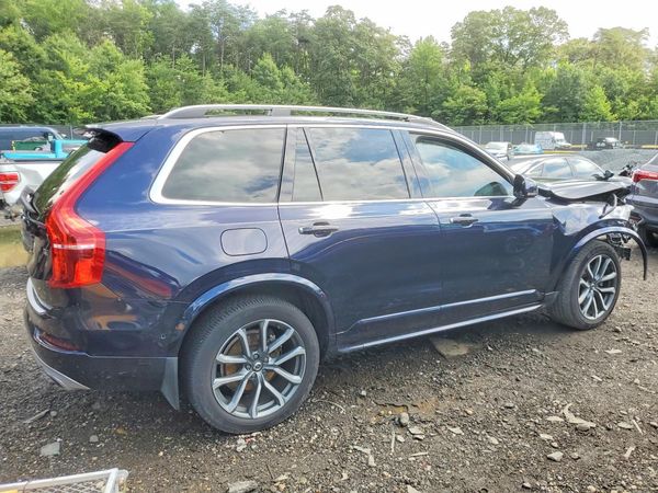 2019 VOLVO XC90 Momentum — PSRA