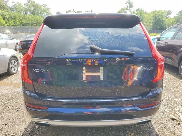 2019 VOLVO XC90 Momentum — DIRR