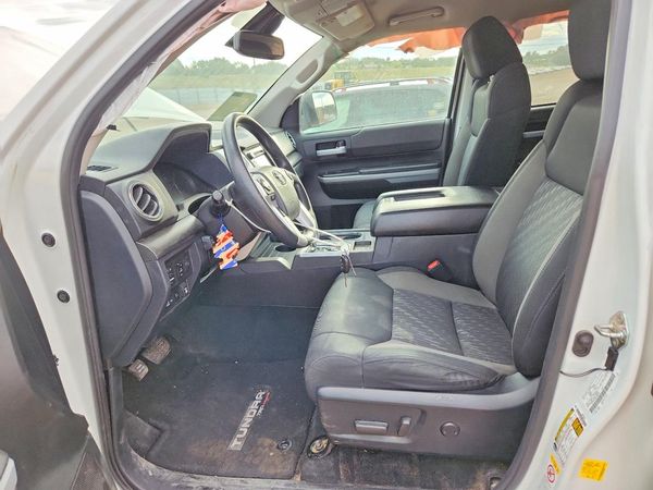 2019 TOYOTA TUNDRA — DENT