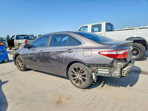 2015 TOYOTA CAMRY