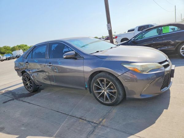 2015 TOYOTA CAMRY