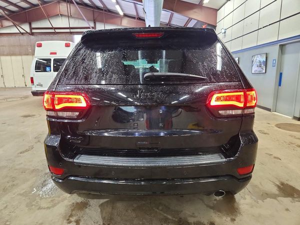 2018 JEEP GRAND CHEROKEE Laredo