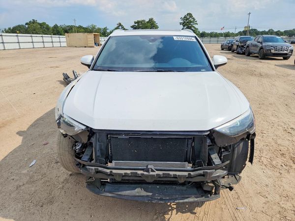 2019 AUDI Q3