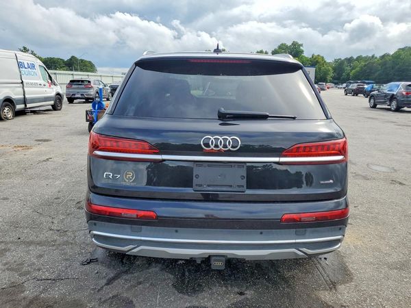 2020 AUDI Q7 quattro Premium Plus