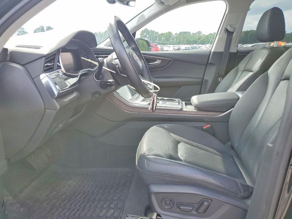2020 AUDI Q7 quattro Premium Plus