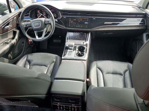 2020 AUDI Q7 quattro Premium Plus