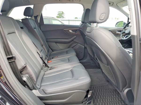 2020 AUDI Q7 quattro Premium Plus