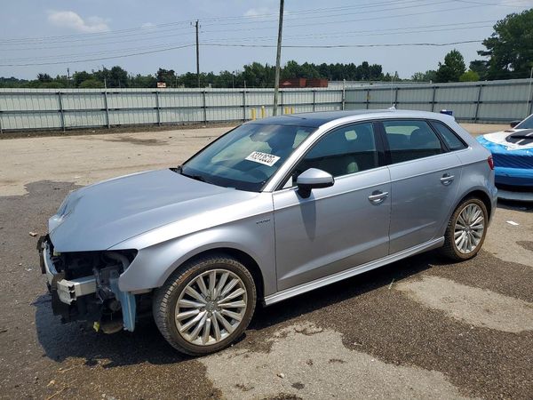 2017 AUDI A3 e-tron Premium Plus