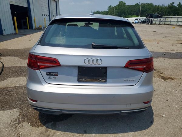 2017 AUDI A3 e-tron Premium Plus