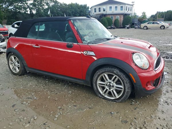 2015 MINI COOPER