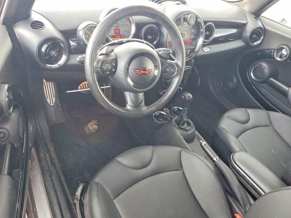 2015 MINI COOPER
