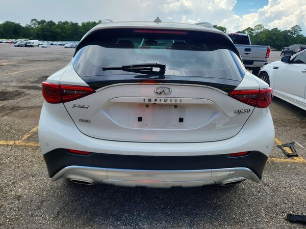 2018 INFINITI QX30