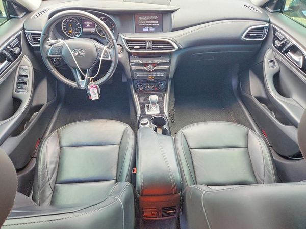 2018 INFINITI QX30