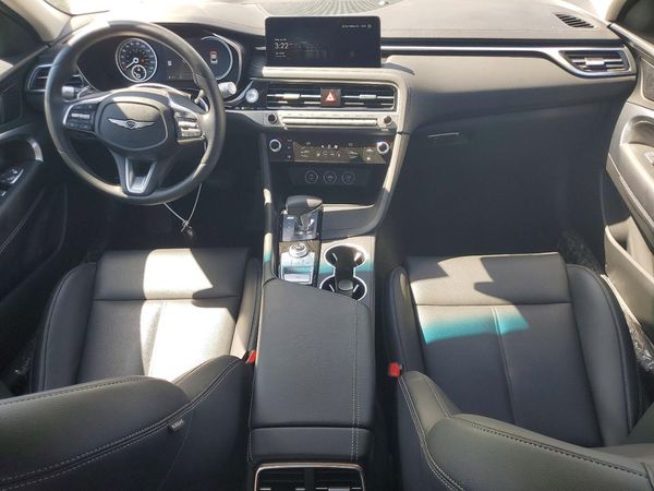 2025 GENESIS G70