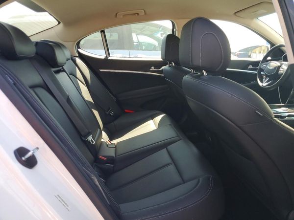 2025 GENESIS G70