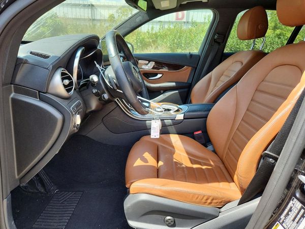 2019 MERCEDES-BENZ GLC GLC 300-4M