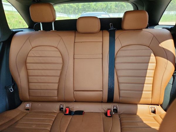 2019 MERCEDES-BENZ GLC GLC 300-4M