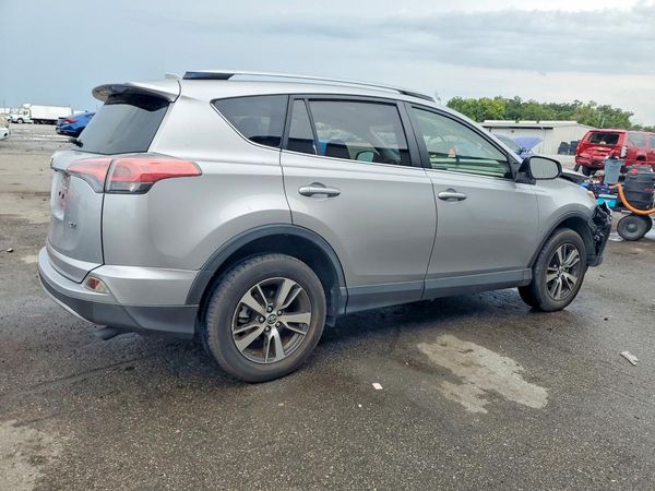 2018 TOYOTA RAV4 Adventure/XLE