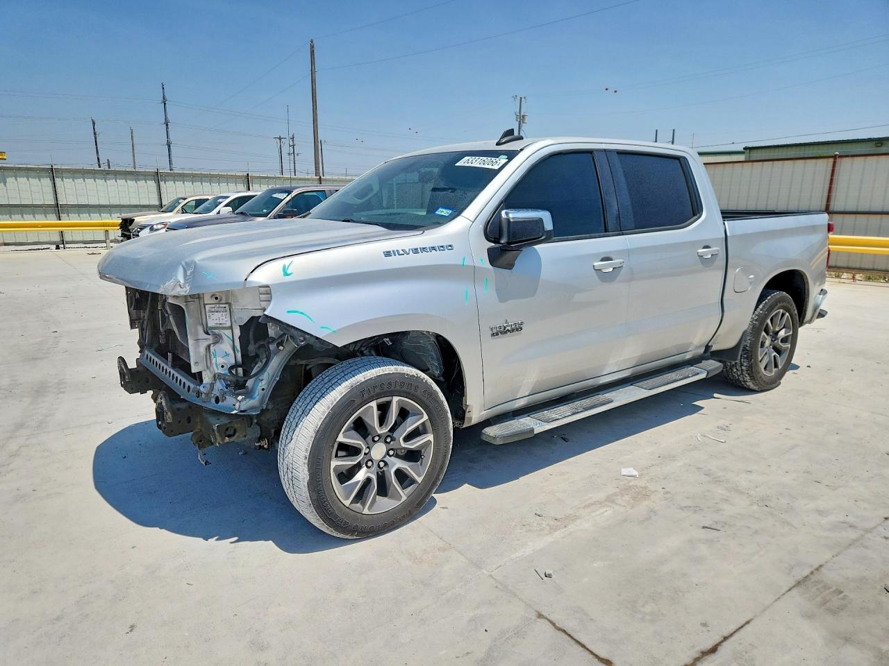 2019 CHEVROLET SILVERADO LT — Front 3/4