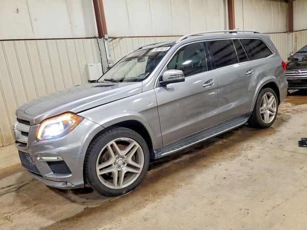 2015 MERCEDES-BENZ GL GL550 4MATIC