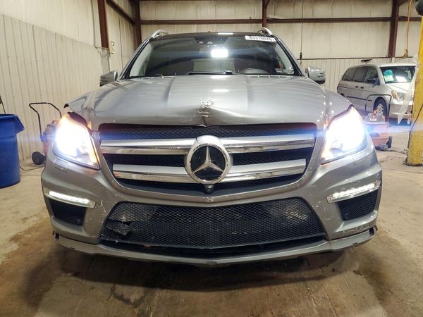 2015 MERCEDES-BENZ GL GL550 4MATIC