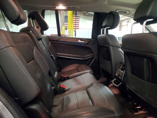 2015 MERCEDES-BENZ GL GL550 4MATIC