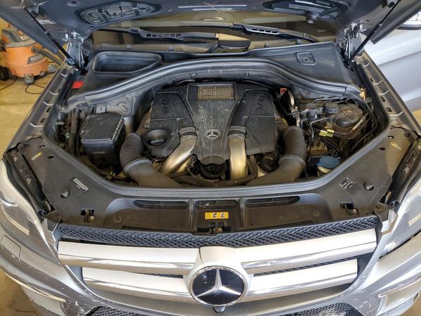 2015 MERCEDES-BENZ GL GL550 4MATIC