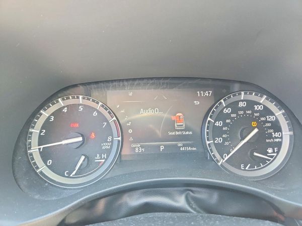 2021 TOYOTA HIGHLANDER XLE Nav