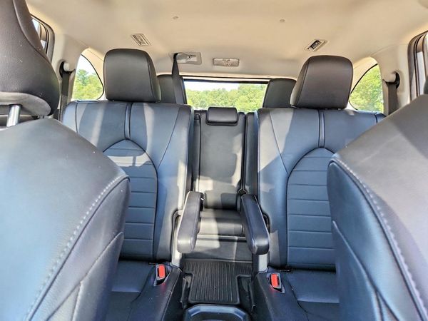 2021 TOYOTA HIGHLANDER XLE Nav