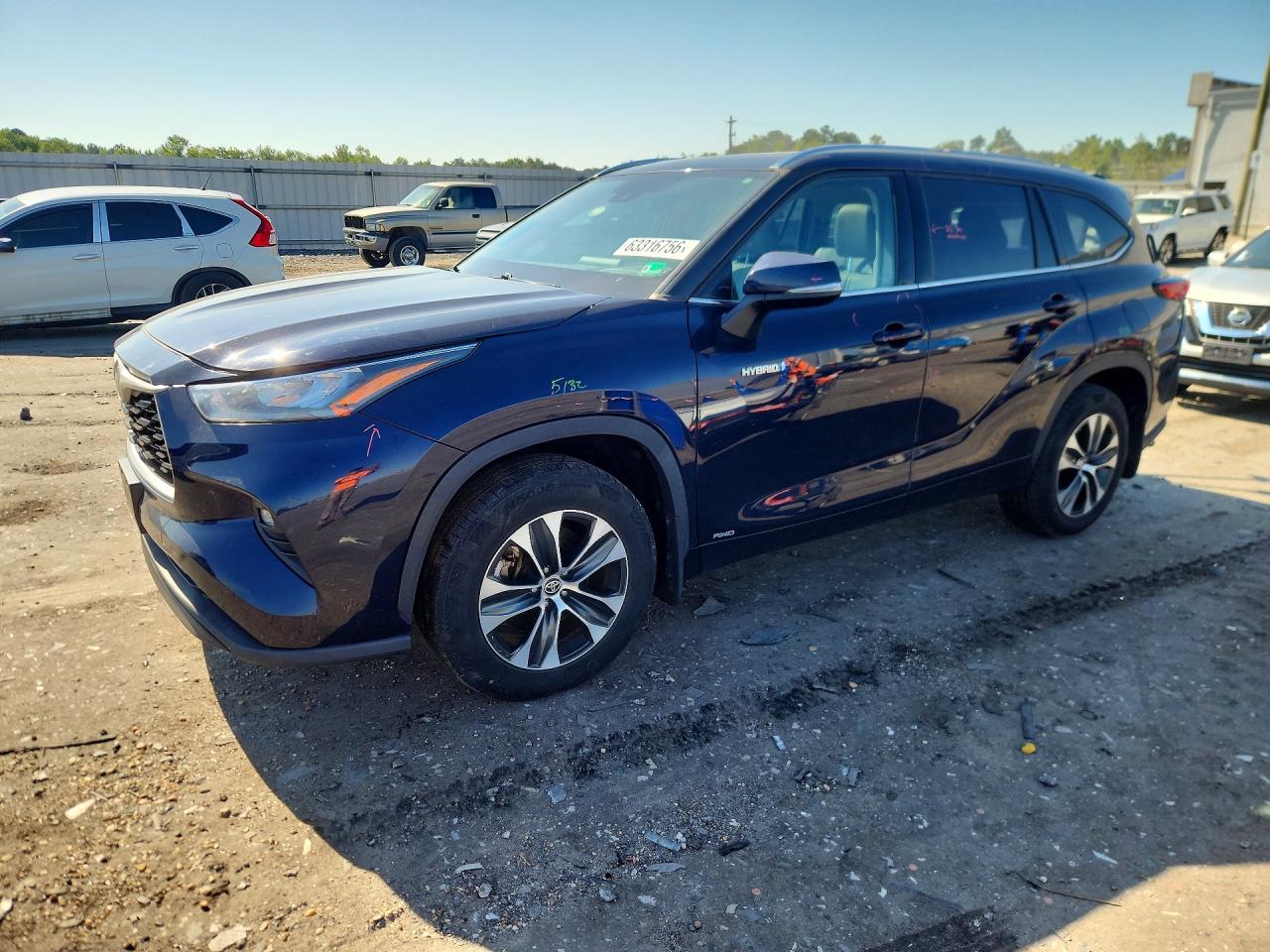 2020 TOYOTA HIGHLANDER XLE Nav