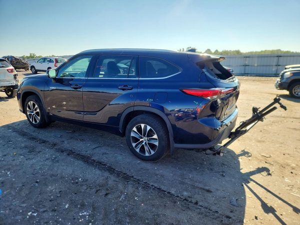 2020 TOYOTA HIGHLANDER XLE Nav
