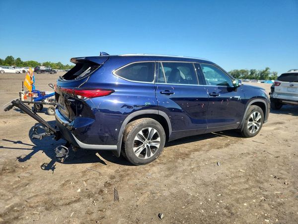 2020 TOYOTA HIGHLANDER XLE Nav