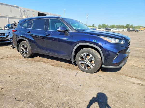 2020 TOYOTA HIGHLANDER XLE Nav