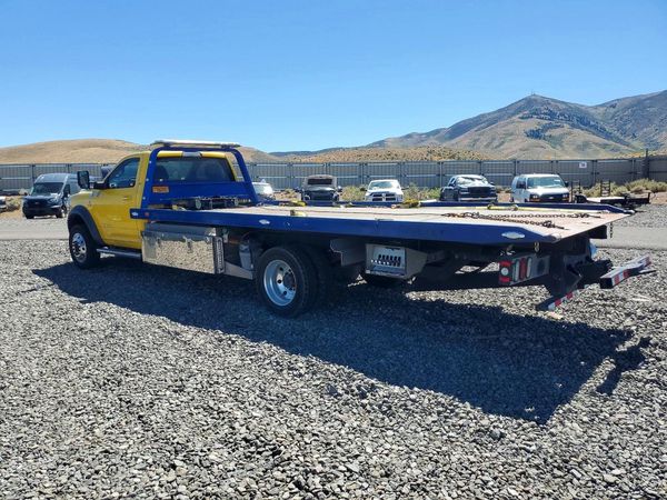2019 RAM 5500 REG CAB CHASSIS
