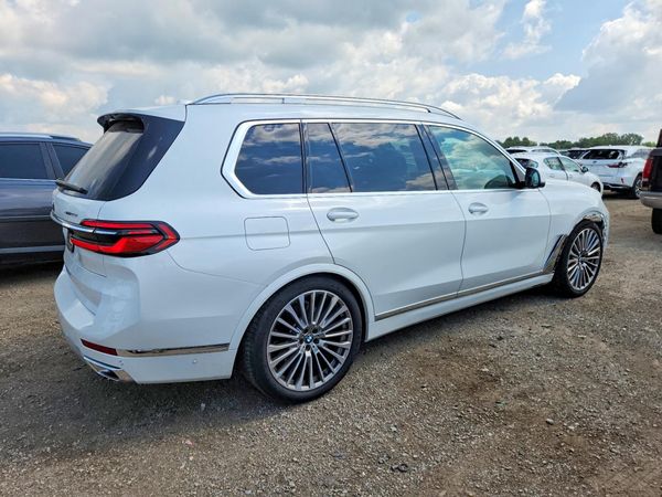 2023 BMW X7 xDrive40i