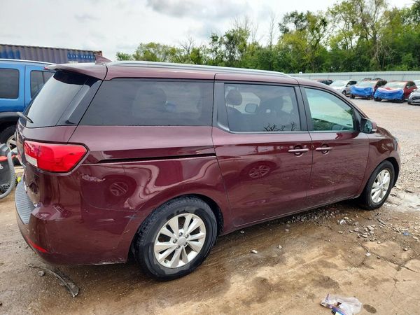 2015 KIA SEDONA GL - Middle-low