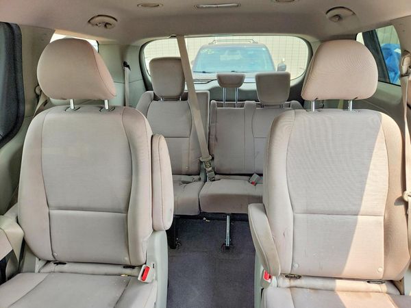 2015 KIA SEDONA GL - Middle-low