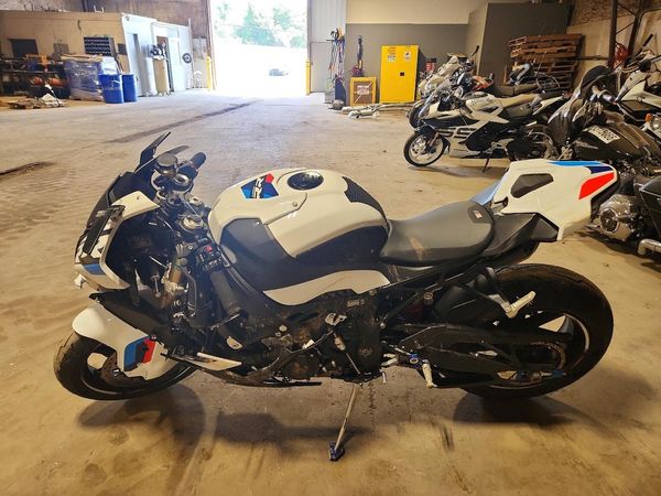 2024 BMW S 1000