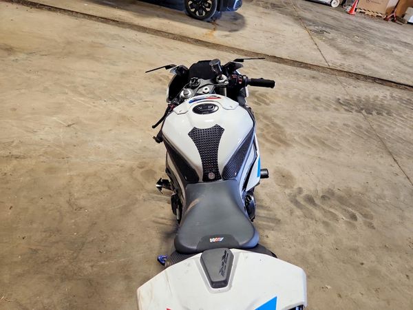 2024 BMW S 1000