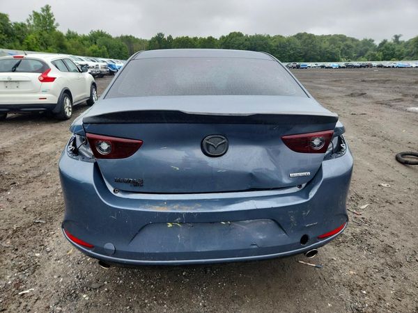 2023 MAZDA 3 Preferred Package