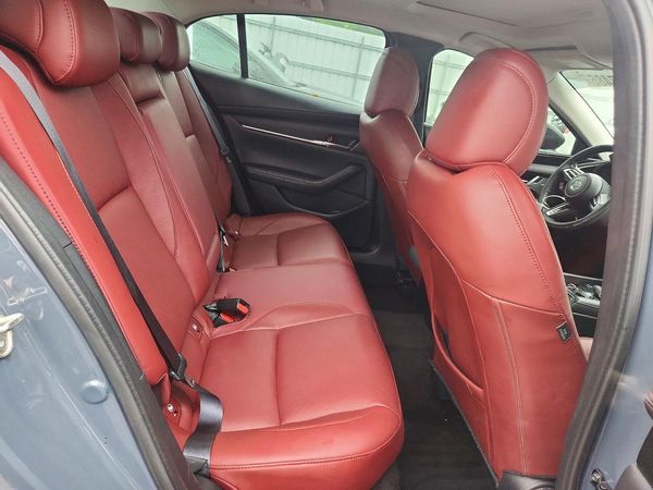 2023 MAZDA 3 Preferred Package