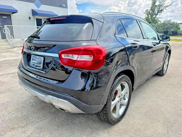2018 MERCEDES-BENZ GLA GLA250