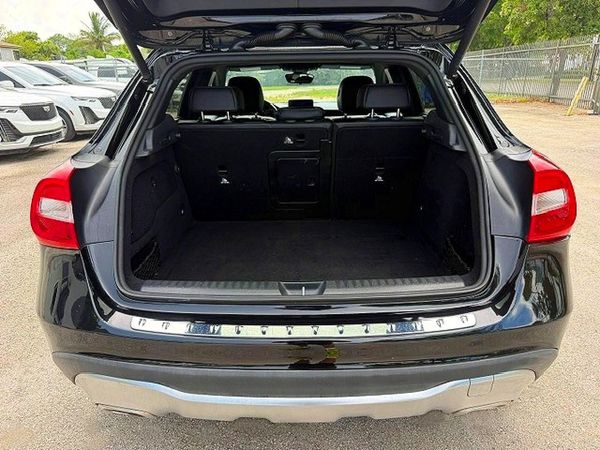 2018 MERCEDES-BENZ GLA GLA250