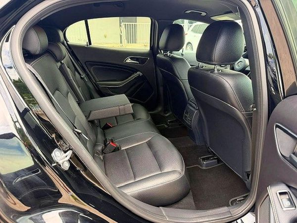2018 MERCEDES-BENZ GLA GLA250