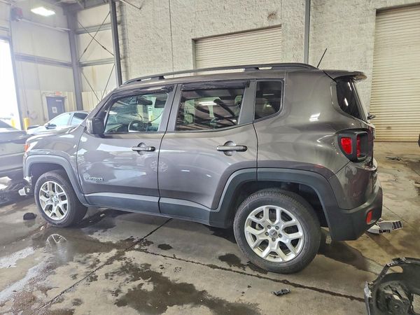 2017 JEEP RENEGADE LATITUDE 4X4