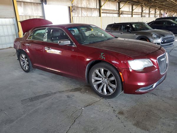 2020 CHRYSLER 300