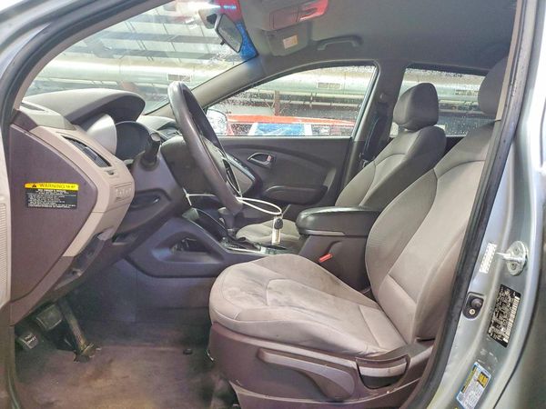 2015 HYUNDAI TUCSON GL (Middle-Low)